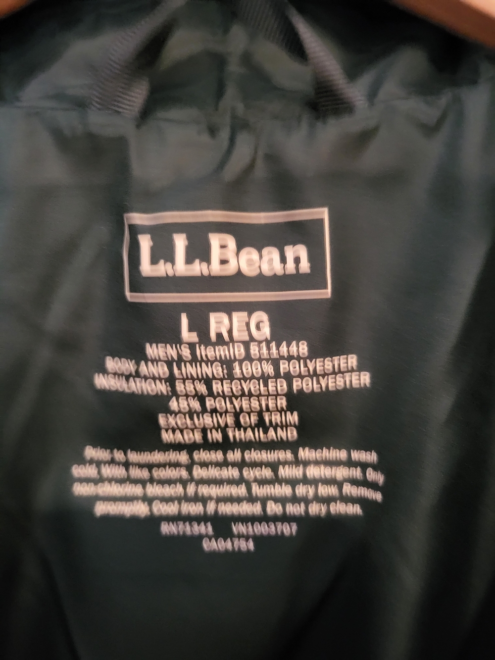 L.L. Bean Mountain Classic Puffer Jacket - Picture 7 of 7